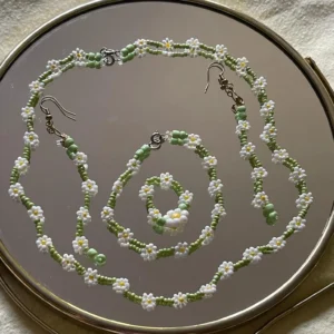 daisy beaded jewelry set handmade floral necklace bracelet earrings