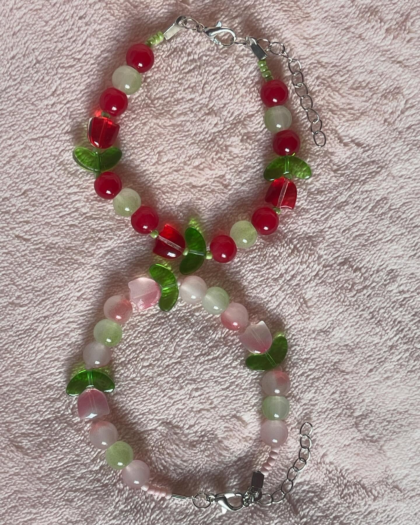 Flower Bracelet Duo Set – Pink & Green + Red & Green - Image 3