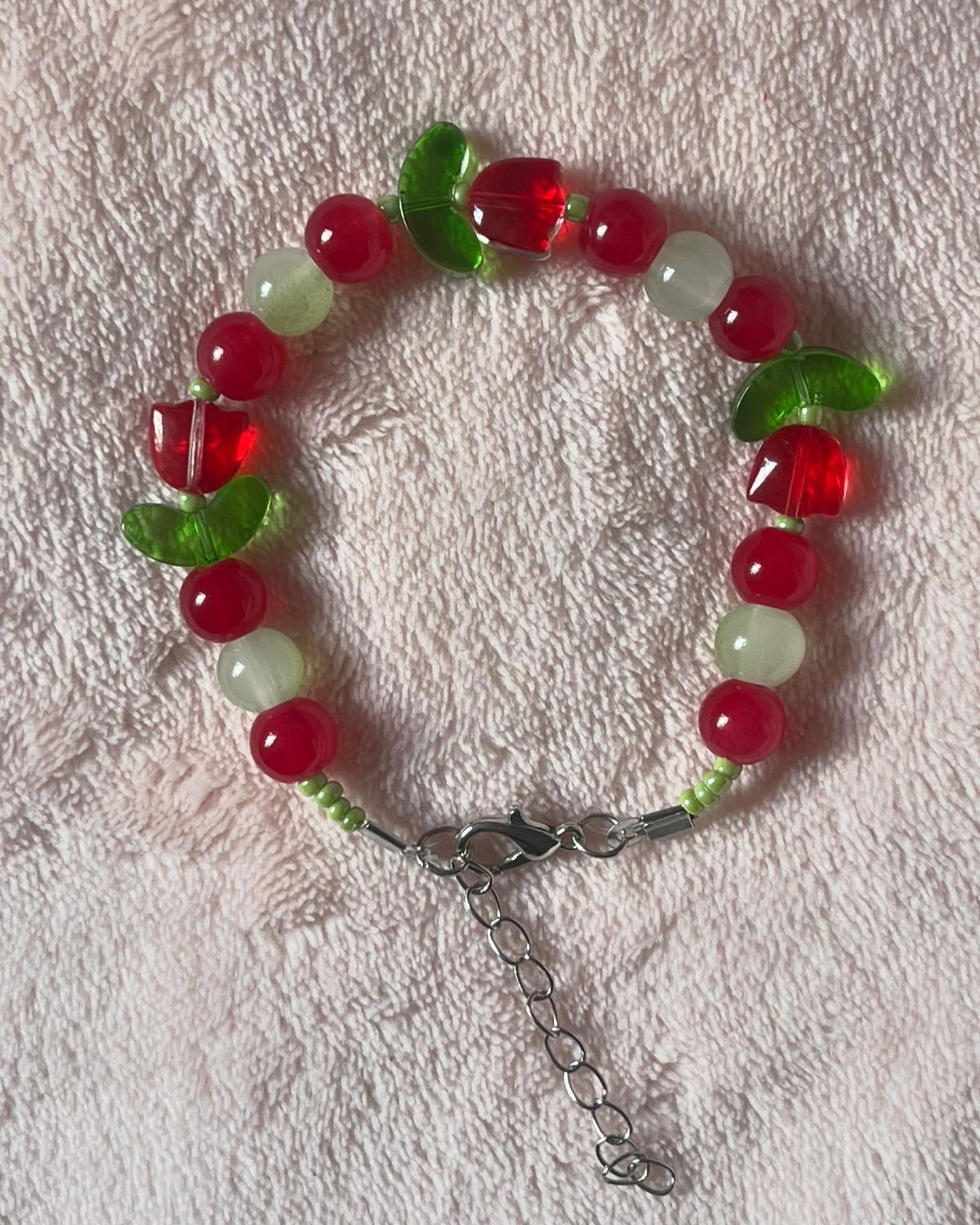 Flower Bracelet Duo Set – Pink & Green + Red & Green - Image 4